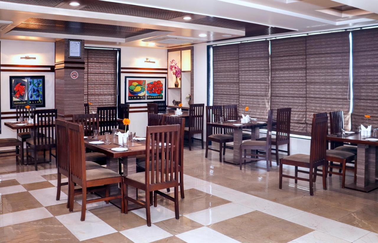 Ak 팜 호텔 및 리조트 Pvt. Ltd. 자이푸르 외부 사진